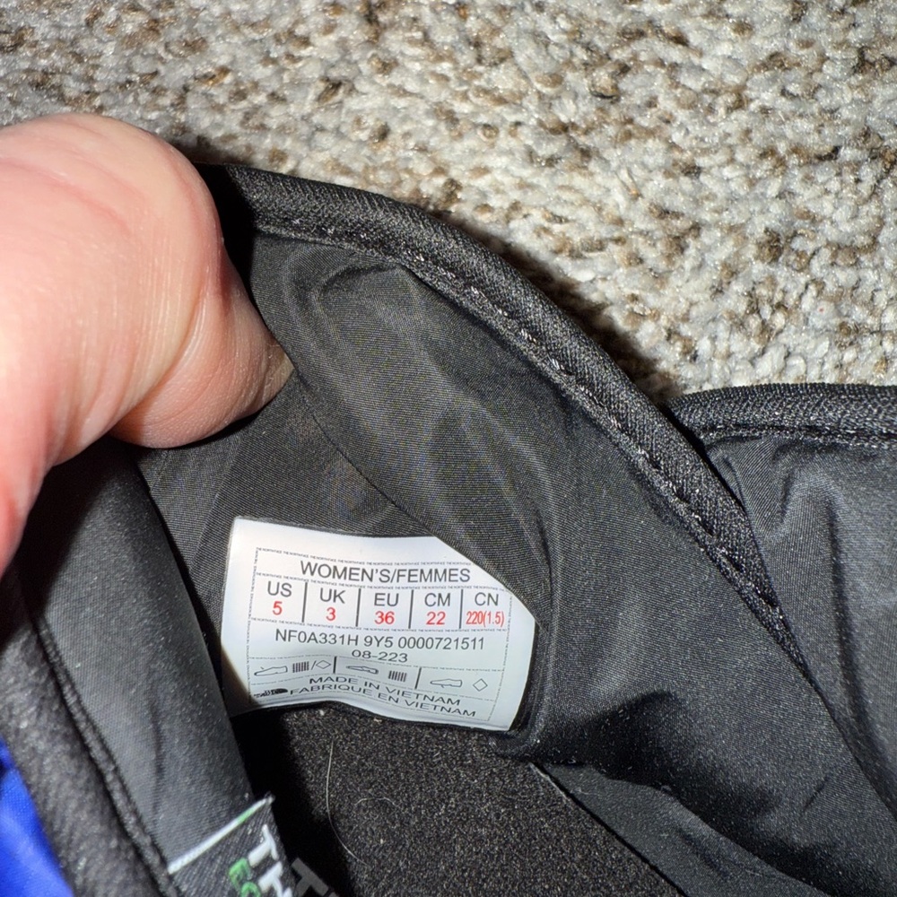 The North Face Thermoball Traction Booties sz 5 - Picture 4 of 5